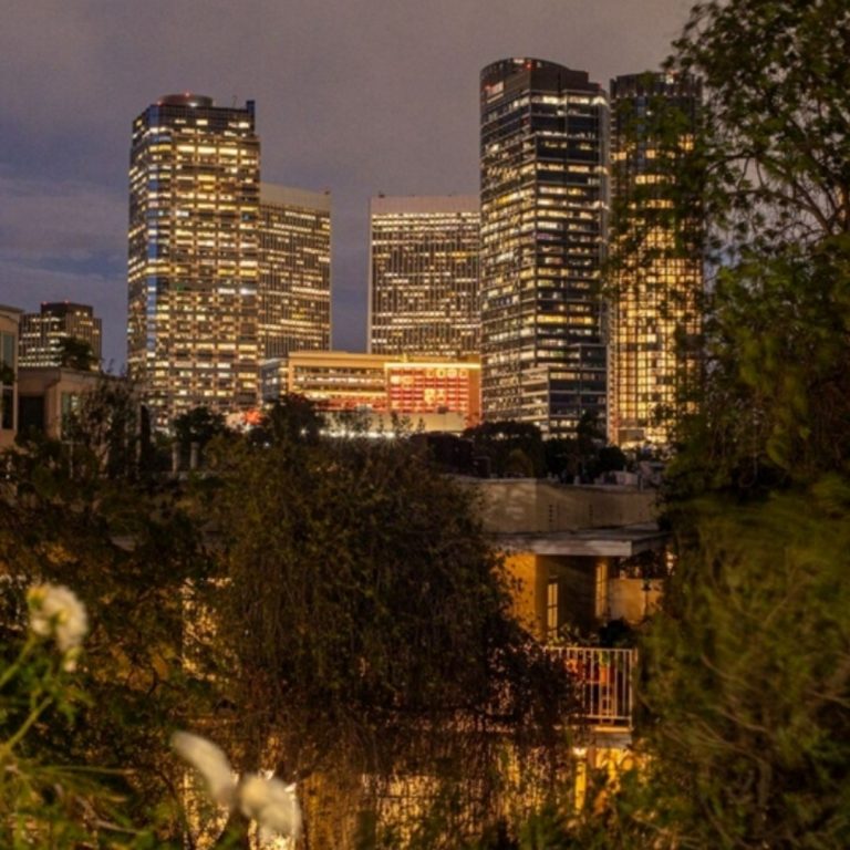 Century City Duplex From The 1940s Is For Sale Century City News