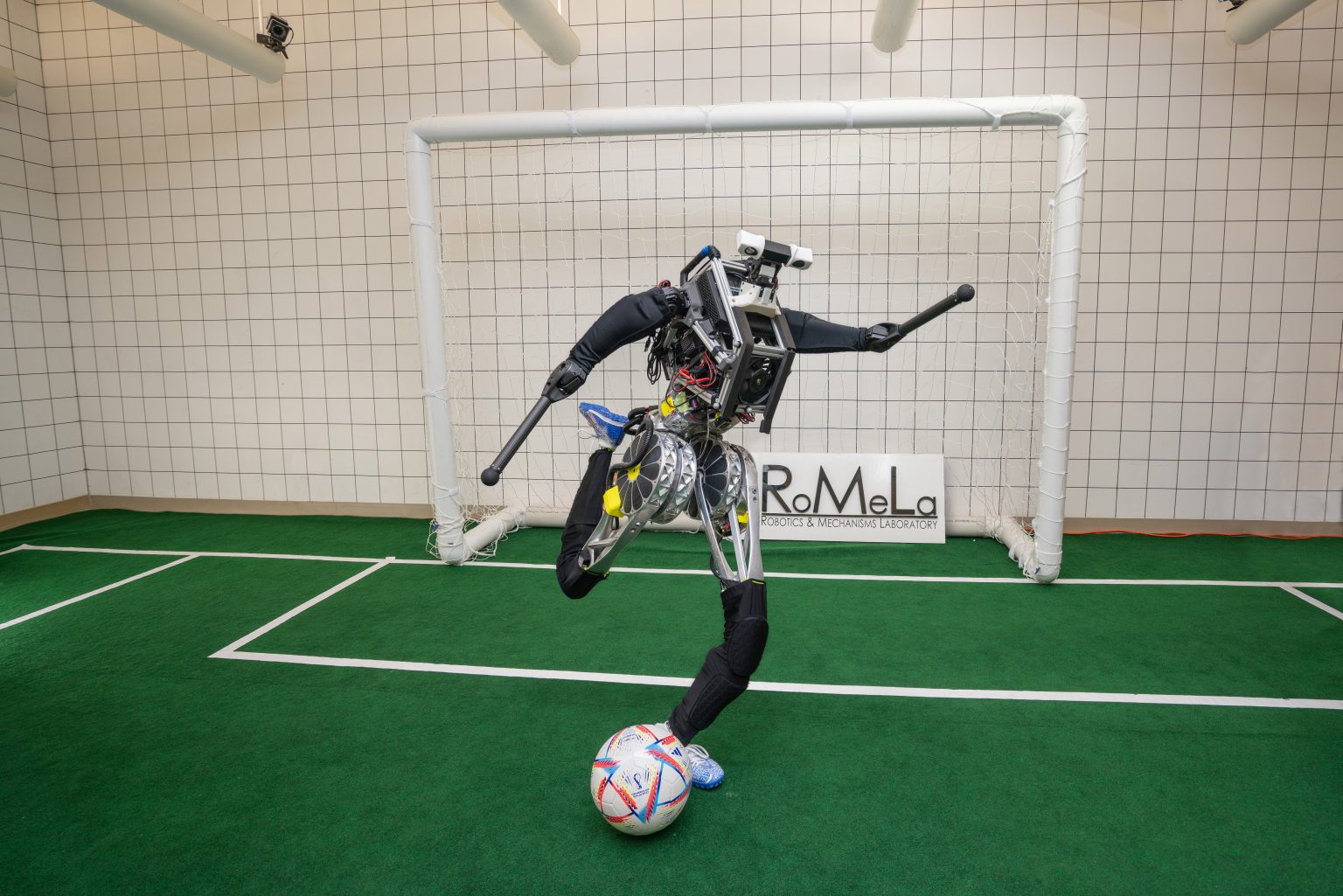 UCLA Engineering Team Unleashes Record-Breaking Humanoid Robot ARTEMIS ...